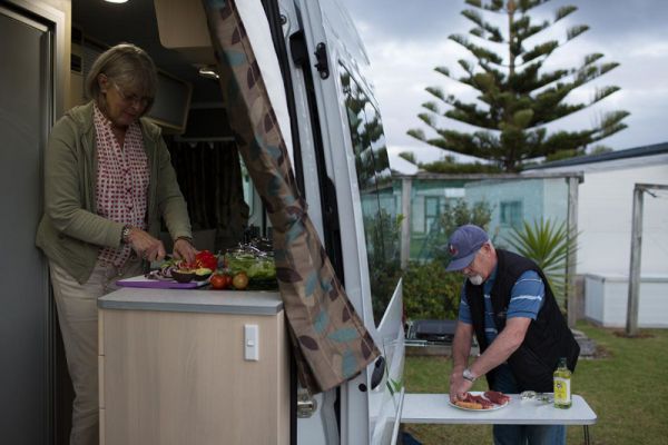 CamperMightyAustralienDeuce Kochen