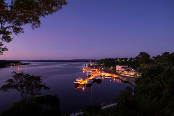 HDAustralienTASWest CoastStrahan Waterfront 121301